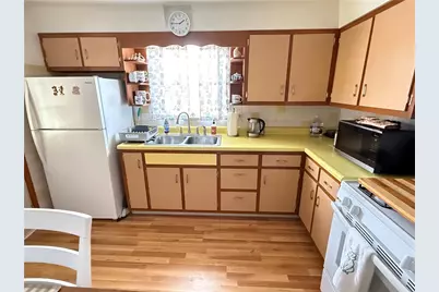 4126-4128 Everlawn St., West Mifflin, PA 15122 - Photo 9