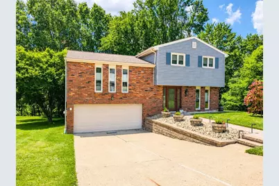 111 Crestwood Dr, Ross Twp, PA 15237 - Photo 3
