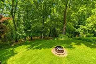 111 Crestwood Dr, Ross Twp, PA 15237 - Photo 11