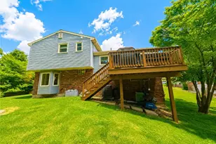 111 Crestwood Dr, Ross Twp, PA 15237 - Photo 5