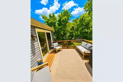 111 Crestwood Dr, Ross Twp, PA 15237 - Photo 9