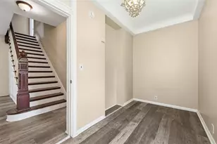 678 Gregg Ave, Bridgeville, PA 15017 - Photo 11