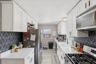 2017 Hulton Rd, Verona, PA 15147 - Photo 11