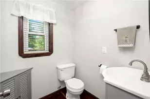 214 Willow Run Dr, Center Township, PA 16001 - Photo 17