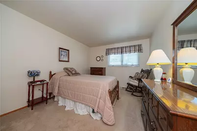 2853 W Munroe St, Bethel Park, PA 15102 - Photo 15