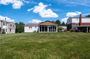 2853 W Munroe St, Bethel Park, PA 15102 - Photo 33