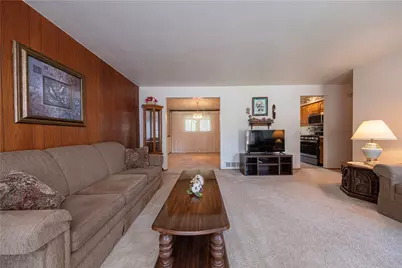 2853 W Munroe St, Bethel Park, PA 15102 - Photo 3