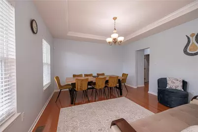1909 Colonial Dr, Pittsburgh, PA 15143 - Photo 9