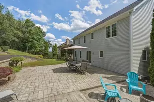 130 W Field Club Dr, Robinson Twp, PA 15136 - Photo 21