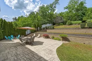 130 W Field Club Dr, Robinson Twp, PA 15136 - Photo 19