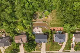 130 W Field Club Dr, Robinson Twp, PA 15136 - Photo 43
