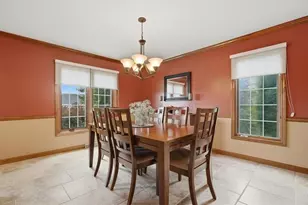 130 W Field Club Dr, Robinson Twp, PA 15136 - Photo 7