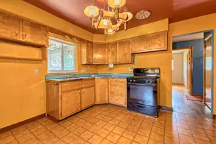 3201 Coulterville Rd, North Huntingdon, PA 15642 - Photo 11