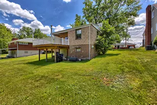 608 Wyandotte St, Irwin, PA 15642 - Photo 17