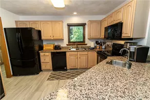 2304 S Ridge Dr, Hidden Valley, PA 15502 - Photo 13