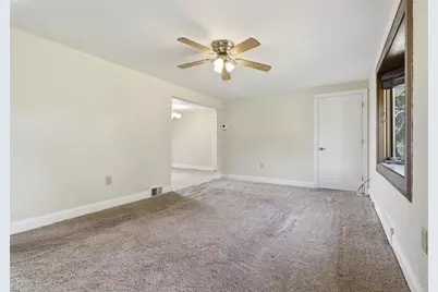 41 R Kenridge Dr, Kennedy Township, PA 15136 - Photo 5
