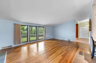 401 Kurt Dr, Pittsburgh, PA 15243 - Photo 9