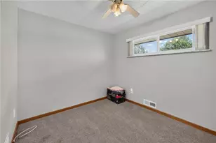 152 Mt Vernon Dr, Elizabeth Twp/Boro, PA 15135 - Photo 21
