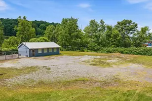 178 Pittsburgh Rd, Butler, PA 16001 - Photo 1