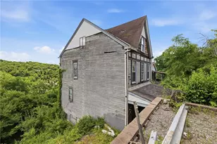 31 Conestoga St, Pittsburgh, PA 15204 - Photo 3