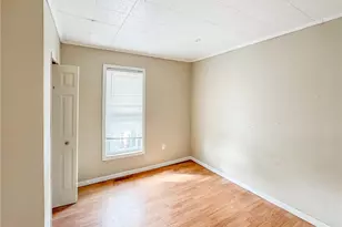220 W 10th Ave, Tarentum, PA 15084 - Photo 5