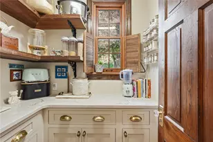 3108 Hillcrest Rd, Bethel Park, PA 15102 - Photo 13
