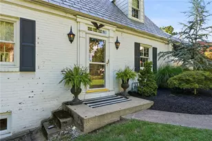 3108 Hillcrest Rd, Bethel Park, PA 15102 - Photo 7