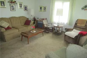 1654 N Ctr Ave, Somerset Township, PA 15501 - Photo 7