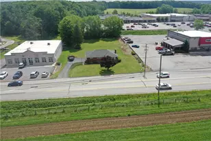 1654 N Ctr Ave, Somerset Township, PA 15501 - Photo 3