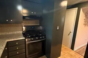 107 Grover St, Pittsburgh, PA 15223 - Photo 7