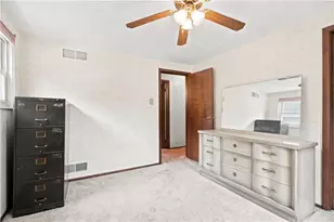1852 Patricia Dr, South Park, PA 15129 - Photo 23