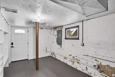 2404 Marble Ln, Pittsburgh, PA 15143 - Photo 27
