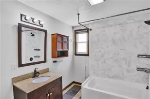 2404 Marble Ln, Pittsburgh, PA 15143 - Photo 15