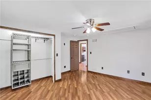 2404 Marble Ln, Pittsburgh, PA 15143 - Photo 15