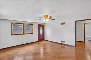 2404 Marble Ln, Pittsburgh, PA 15143 - Photo 7