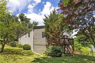 2404 Marble Ln, Pittsburgh, PA 15143 - Photo 33