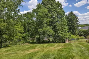 2404 Marble Ln, Pittsburgh, PA 15143 - Photo 3