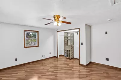 2404 Marble Ln, Pittsburgh, PA 15143 - Photo 13