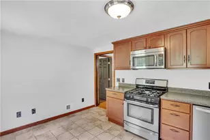 2404 Marble Ln, Pittsburgh, PA 15143 - Photo 11