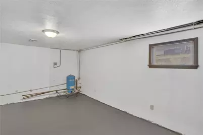 2404 Marble Ln, Pittsburgh, PA 15143 - Photo 25