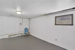2404 Marble Ln, Pittsburgh, PA 15143 - Photo 25