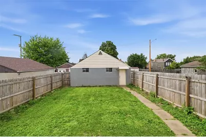 164 W Larkspur St, Munhall, PA 15120 - Photo 25