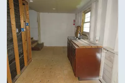 19 Gibson Ave, Washington, PA 15301 - Photo 11