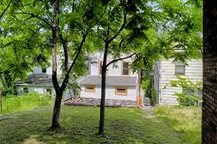 210 N 4th St, Jeannette, PA 15644 - Photo 25