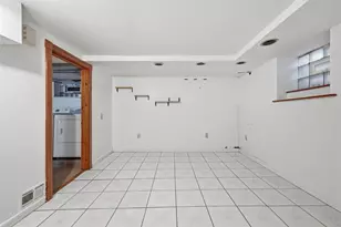 626 Perrilyn St, Pittsburgh, PA 15226 - Photo 23