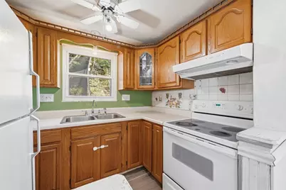 626 Perrilyn St, Pittsburgh, PA 15226 - Photo 11