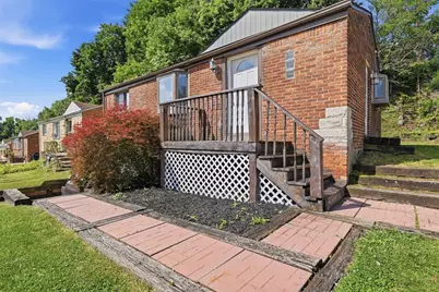 626 Perrilyn St, Pittsburgh, PA 15226 - Photo 3