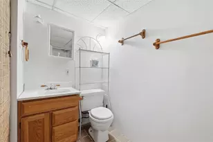 626 Perrilyn St, Pittsburgh, PA 15226 - Photo 25
