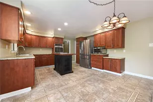 153 Oakwood, Peters Township, PA 15317 - Photo 7