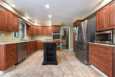 153 Oakwood, Peters Township, PA 15317 - Photo 9